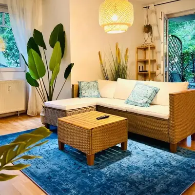 Boho-Apartment mit Terrasse - Ruhig & Zentrumsnah