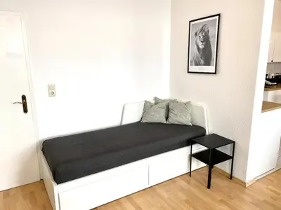 Ein Sitzbereich in der Unterkunft Modern, large 1-R apartment in a central location