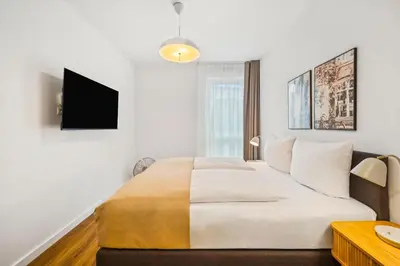 Ein Bett oder Betten in einem Zimmer der Unterkunft Limehome Chemnitz Kirchgässchen