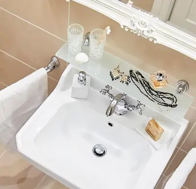 Ein Badezimmer in der Unterkunft Strohhutmanufaktur