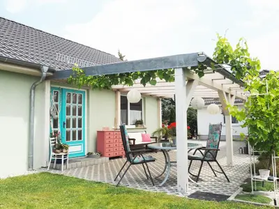 Ein Garten an der Unterkunft Haus Hanni