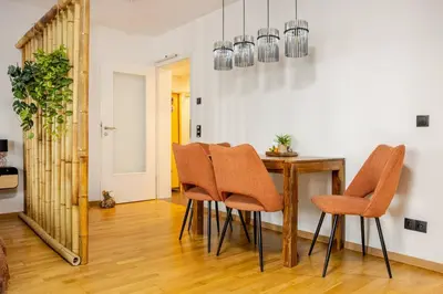 Ein Sitzbereich in der Unterkunft Bamboo Hideaway Dresden