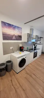 Küche/Küchenzeile in der Unterkunft Seyfarthrooms - Monteurwohnung Großröhrsdorf 4 - zentrale Lage, gute Anbindung, ideal für 2 Personen