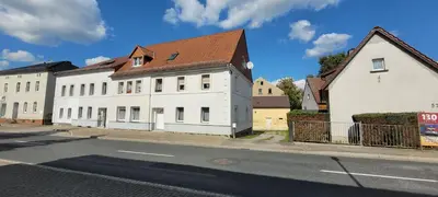 Das Gebäude in dem sich die Ferienwohnung befindet