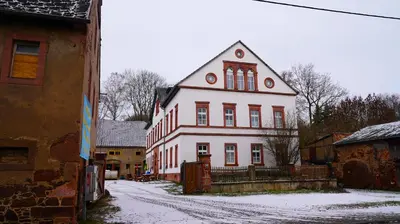 Das Gebäude in dem sich die Ferienwohnung befindet