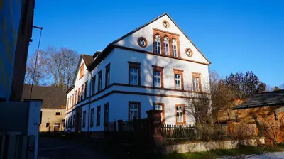 Das Gebäude in dem sich die Ferienwohnung befindet