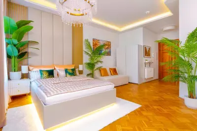 Ein Sitzbereich in der Unterkunft Bis 6 Personen - 5 Min zur Elbe, Design-Apartment, DD Neustadt, Top Lage