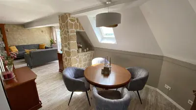 Ein Sitzbereich in der Unterkunft Maria vacation apartment with Elbe view