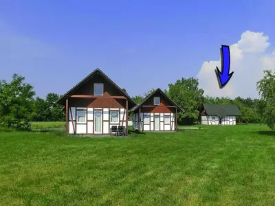Das Gebäude in dem sich das Ferienhaus befindet