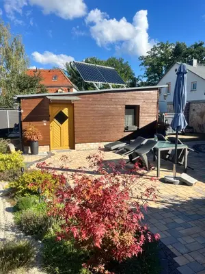 Das Gebäude in dem sich das Ferienhaus befindet