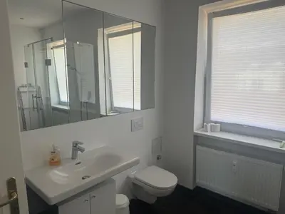 Ein Badezimmer in der Unterkunft großzügige Monteurwohnung für 6