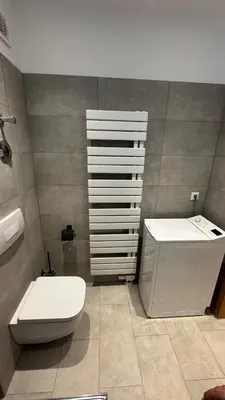 Ein Badezimmer in der Unterkunft StayinDresden de Altbauperle mit Kingsize-Bett