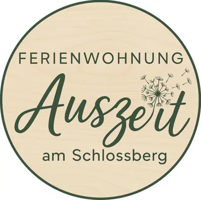 Ein Zertifikat, Auszeichnung, Logo oder anderes Dokument, das in der Unterkunft Ferienwohnung Auszeit am Schlossberg ausgestellt ist