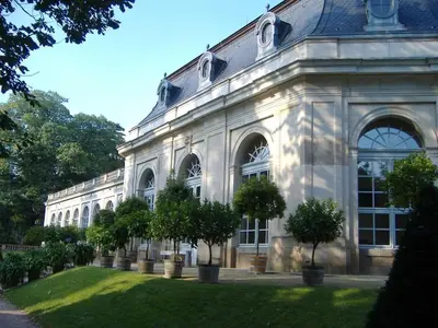 Ein Garten an der Unterkunft Pillnitz Castle View