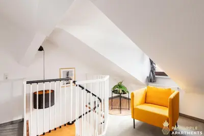 Ein Bett oder Betten in einem Zimmer der Unterkunft Neu! PINEAPPLE APARTMENTS - Zwinger XII - 96qm - 1x free parking