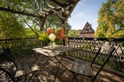 Ein Garten an der Unterkunft Haus Burgblick Döben