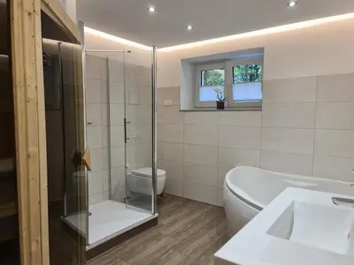 Ein Badezimmer in der Unterkunft Ferienwohnung Tannert, 3-Raum Wohnung mit eigener Sauna
