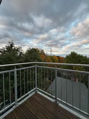 Ein Balkon oder eine Terrasse in der Unterkunft Moderne 4-Zimmer Wohnung mit Balkon