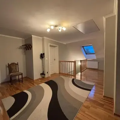 Moderne 4-Zimmer Wohnung mit Balkon