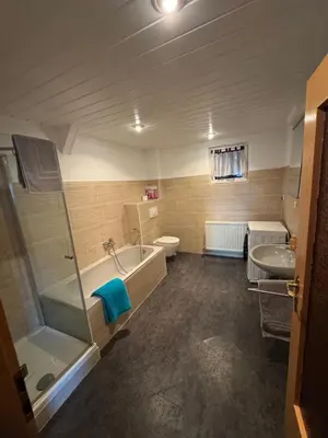 Ein Badezimmer in der Unterkunft Gästehaus Trompeter