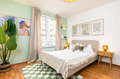 Ein Bett oder Betten in einem Zimmer der Unterkunft NOVA Room I TOP-Lage I TOP Anbindung