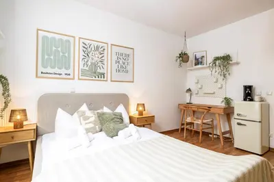 Ein Bett oder Betten in einem Zimmer der Unterkunft NOVA Room I TOP-Lage I TOP Anbindung