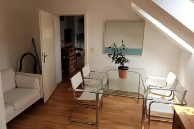 Ein Sitzbereich in der Unterkunft Elegante Altbauwohnung zentral & voll ausgestattet