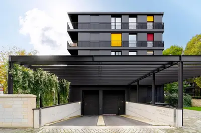 Das Gebäude in dem sich die Ferienwohnung befindet