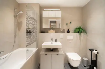 Ein Badezimmer in der Unterkunft Design Apartment Elbblick Küche Parken Wlan