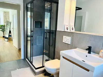 Ein Badezimmer in der Unterkunft Ferienwohnung am ElbeFreizeitland - Panoramablick - free parking