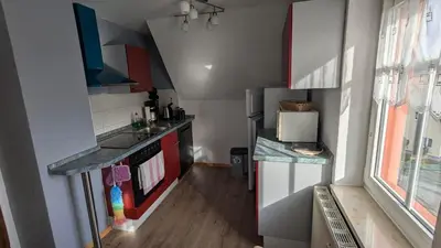Küche/Küchenzeile in der Unterkunft Ruhiges Dachgeschoss-Apartment im Südosten von Dresden