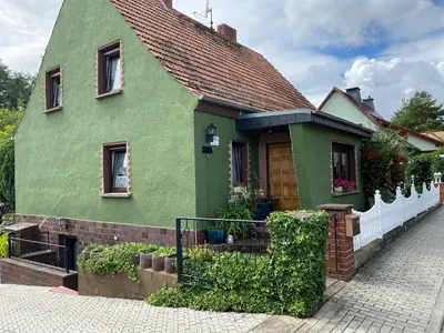 Das Gebäude in dem sich die Ferienwohnung befindet
