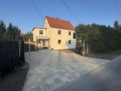 Das Gebäude in dem sich die Ferienwohnung befindet