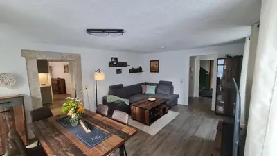 Ein Sitzbereich in der Unterkunft Ferienwohnung Hugos Altstadt