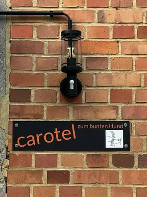 Ein Zertifikat, Auszeichnung, Logo oder anderes Dokument, das in der Unterkunft carotel -zum bunten Hund- apartment complete ausgestellt ist