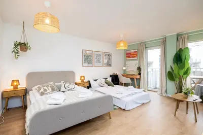 Ein Bett oder Betten in einem Zimmer der Unterkunft Staytime - Mira Suite I TOP Location I Balcony