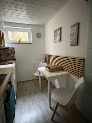 Grundriss der Unterkunft NEU Ferienwohnung in Dresden mit großer Terrasse I separate Küche I Eckbadewanne und Dusche