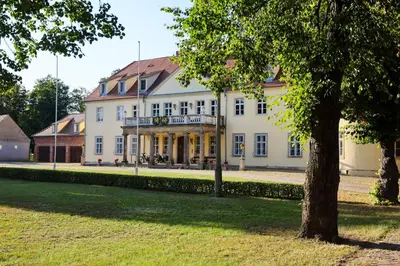 Das Gebäude in dem sich das Hotel befindet