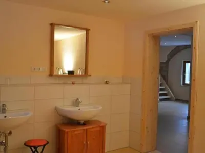 Ein Badezimmer in der Unterkunft Holiday Home Bärenstein by Interhome
