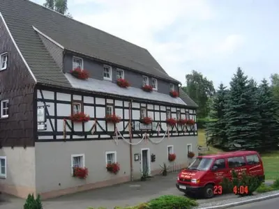 Das Gebäude in dem sich die Ferienwohnung befindet