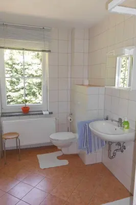Ein Badezimmer in der Unterkunft Apartment Saydaer Höhe by Interhome