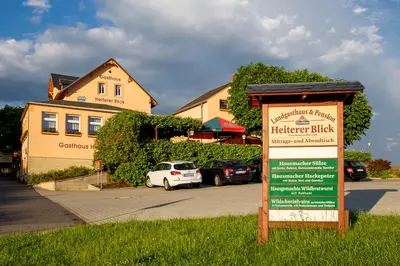 Das Gebäude in dem sich das Gasthaus befindet