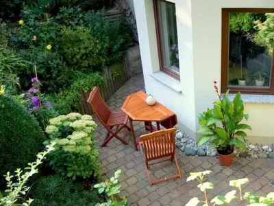 Ein Garten an der Unterkunft Apartment Fewo Ginkgo by Interhome