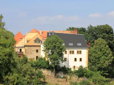 Das Gebäude in dem sich die Ferienwohnung befindet