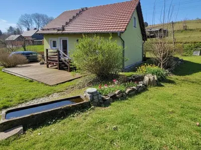 Ein Garten an der Unterkunft Hohnstein