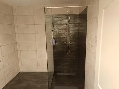 Ein Badezimmer in der Unterkunft Am Altfrankener Park