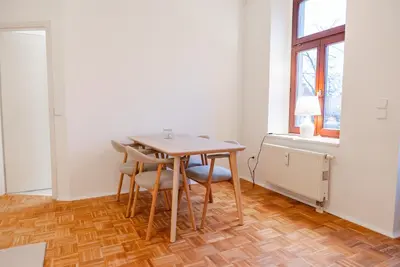 Grundriss der Unterkunft Helle, ruhige Wohnung in Dresden mit sehr guter Anbindung und Balkon