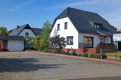 Das Gebäude in dem sich die Pension befindet