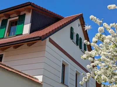 Das Gebäude in dem sich die Ferienwohnung befindet