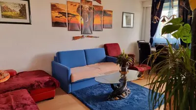 Ein Sitzbereich in der Unterkunft 3 Raum Ferienwohnung am Dresden Hauptbahnhof